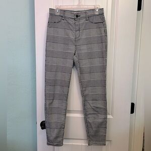 Vanilla Star Black and White Houndstooth Pants
